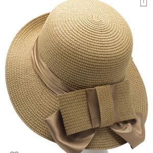 Elegant straw Bowknot Cloche Hat!